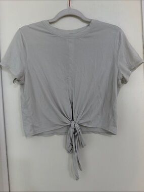lululemon athletica Light Gray Tie-Front Short Sleeve Crop Top | 6